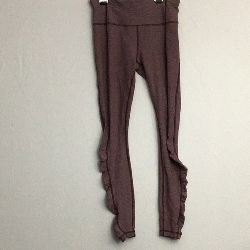 Lululemon Turn Around Tight Heather Bordeaux 4 EUC